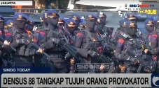 Densus 88 Tangkap 7...
