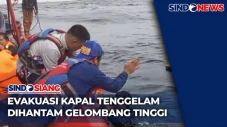 Timsar Evakuasi 32 Penumpang...