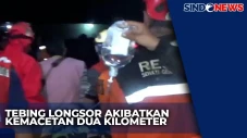 Melewati Longsor dan...