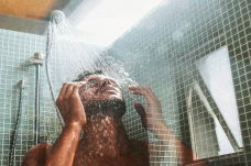 Hasil Studi: Mandi Air...