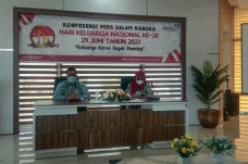 Peringati Hari Keluarga...