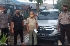 Polisi Buru Debt Collector...