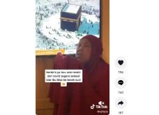Reaksi Ibu Ini Berdoa...