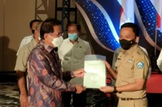 Bupati Bantaeng Teken...