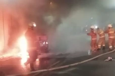 Begini Kronologi Mobil...
