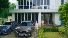 Adu Keren Mobil Mazda...