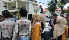 Desak Pelaku Pembunuhan...