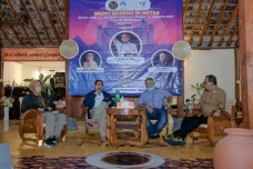 Sandiaga Ajak Generasi...