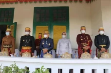 Wakil Bupati Lutra Harap...