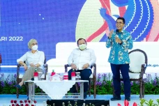 Sosialisasikan UU HPP,...
