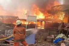 Puluhan Rumah di Tambora...