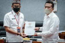 Menparekraf Proyeksikan...