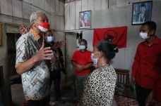Bulan Kelahiran Partai,...