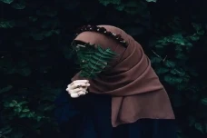 Hati-hati dengan Pandangan...