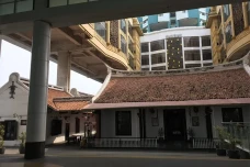 Candra Naya, Bangunan...