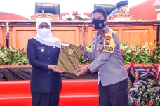 Jawa Timur Pasang Strategi...