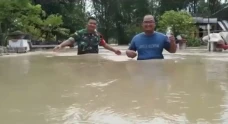 Banjir Kali Lamong Kian...