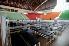 Tempat Isolasi Penuh,...