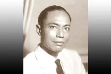 Profil Ibnu Sutowo:...