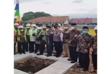 Plt Bupati Bekasi Hadiri...