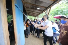 Ibas Mendadak Jadi Kuli...