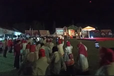 Puluhan Personel Polisi...