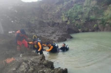 Bocah 7 Tahun Tenggelam...