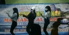 Viral! 3 Gadis Joget...