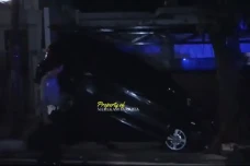 Mobil Tersangkut Setelah...