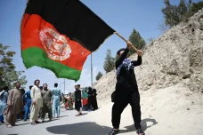 Resmi, Taliban Larang...