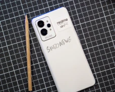 Unboxing dan Kesan Pertama...