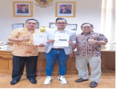 Agar Terlolos dari Perkara...