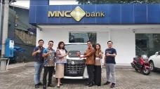 MNC Bank Serahkan Grand...