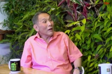 Beda dengan Indra Kenz,...