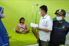 Kemensos Bantu Anak...