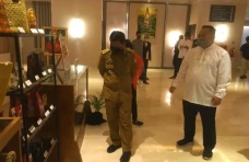 Hotel Harper Siapkan...