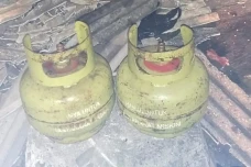 Warteg di Tambora Terbakar...