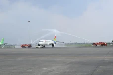 Datangkan 2 Pesawat...
