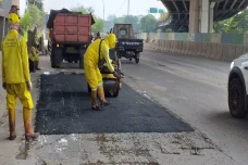 Rusak Akibat Hujan,...