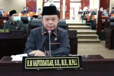 Plt Wali Kota Bekasi...