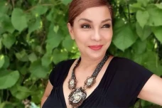 Soraya Haque Unggah...