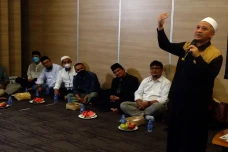 Ustaz Yusuf Mansur Tak...