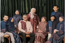 Angkat Keindahan Motif...