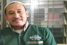 Abaikan Safari Ramadhan,...