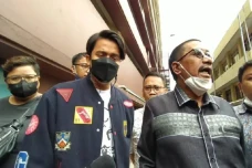 Mobil Alphard yang Dijual...