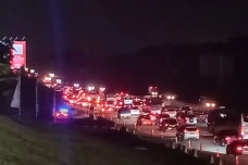 Tol Jakarta-Cikampek...