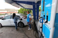 Mudik Pakai Mobil Listrik...