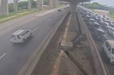 Contraflow di Tol Jakarta-Cikampek...