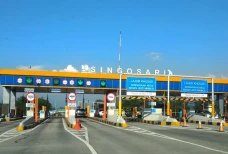 925.893 Kendaraan Lintasi...