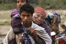 10 Negara Penduduknya...